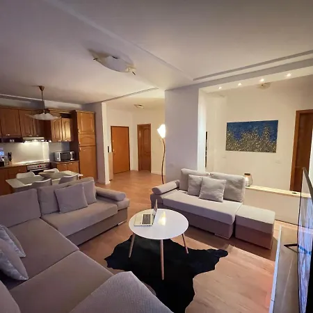 Proper 1 Apartman *